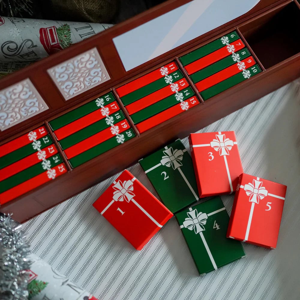 📚 25-Day Mini Book Advent Calendar – A Book Lover's Christmas Countdown