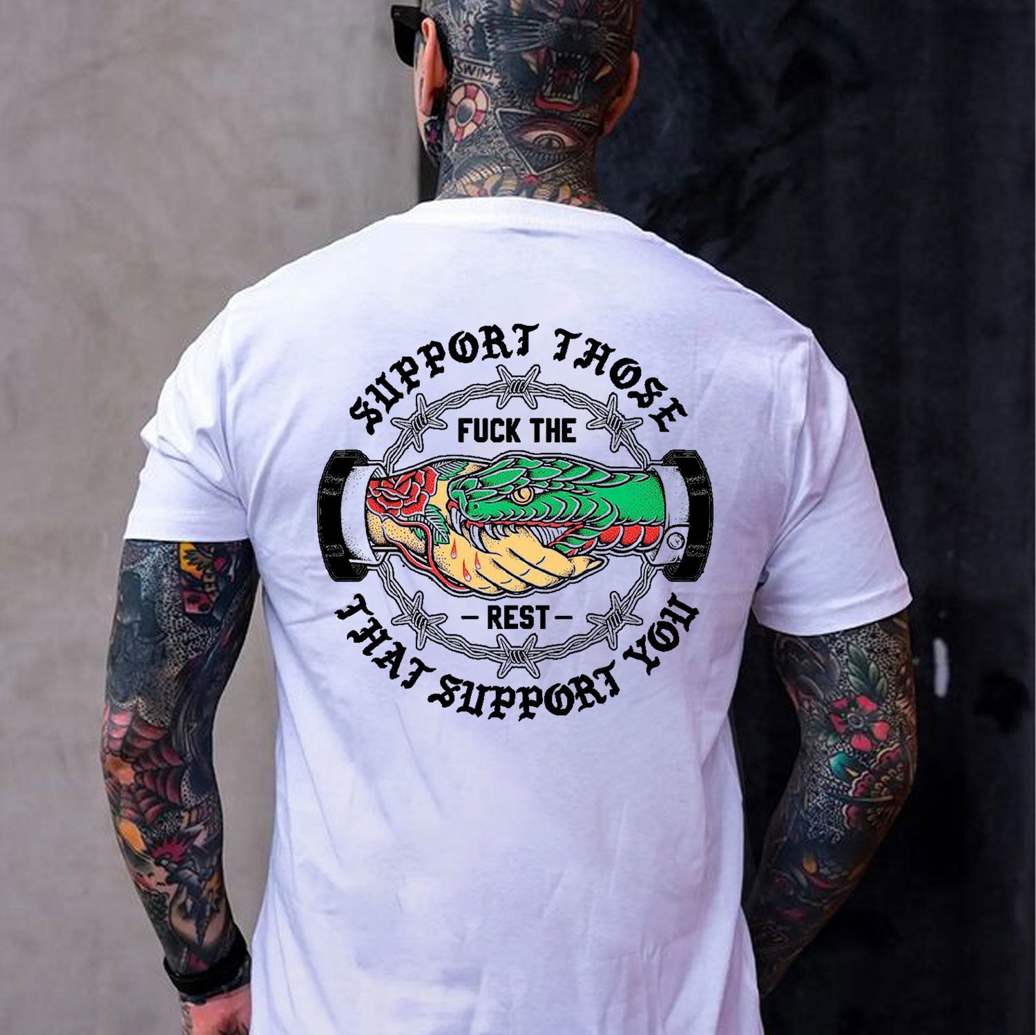 SUPPORT THOSE THAT SUPPORT YOU Snake Graphic Print T-shirt