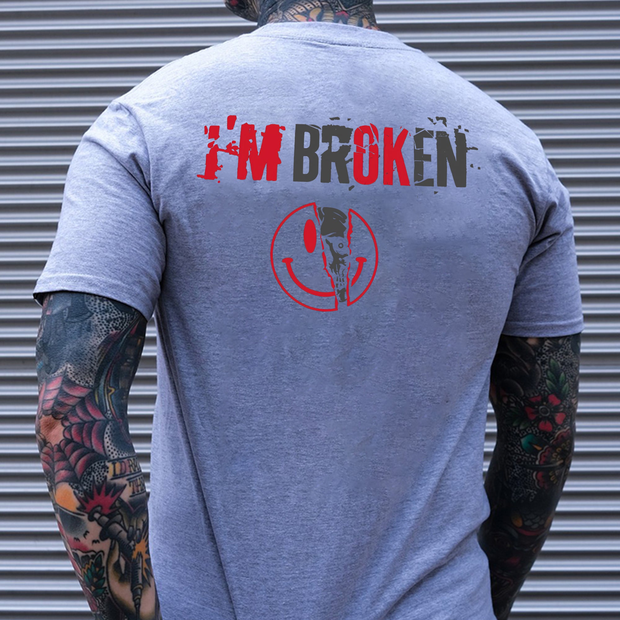 I'M BROKEN and Smiling Face Skull Graphic Casual Black and White Print T-shirt