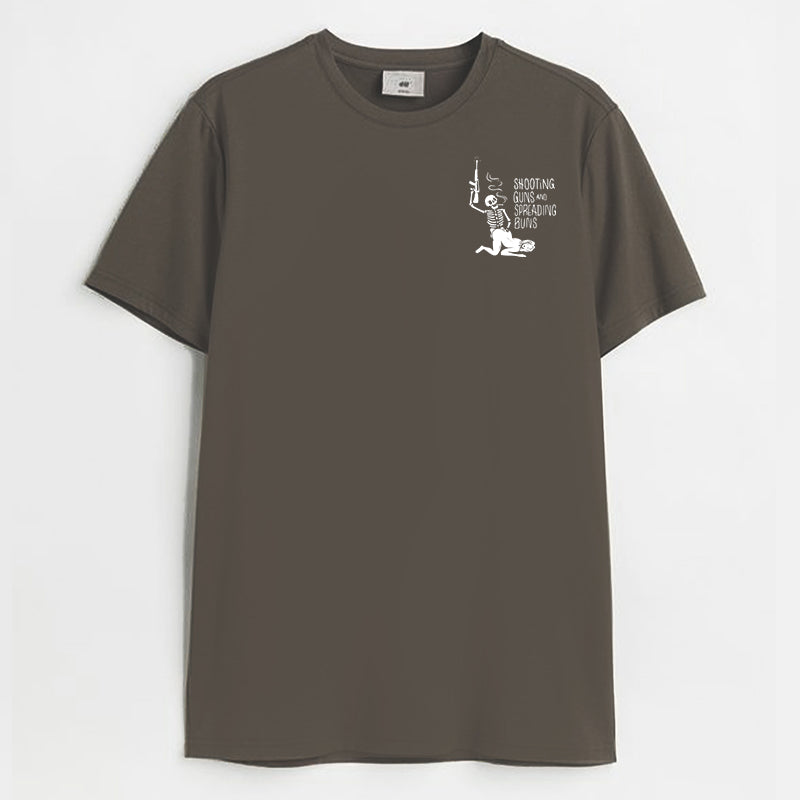 SHOOTING GUNS AND SPREADING BUNS Skull with Sexy Lady Print T-shirt